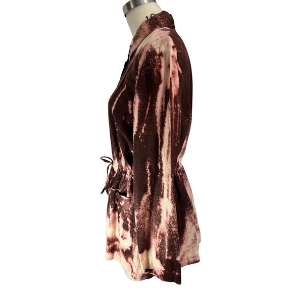 Custom Upcycled Linen Button-Up Shirt with Drawstring Waist and Front Pockets - Picture 6 of 11